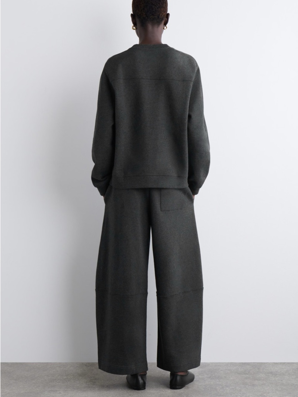 COS Cotton Wide-Leg Barrel Joggers XS Charcoal Grey - Picture 2 of 9